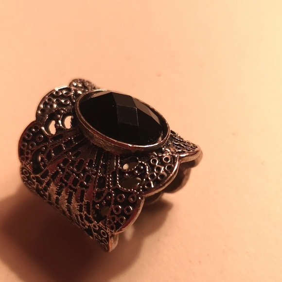 Vintage wide filigree ring - Picture 4 of 4